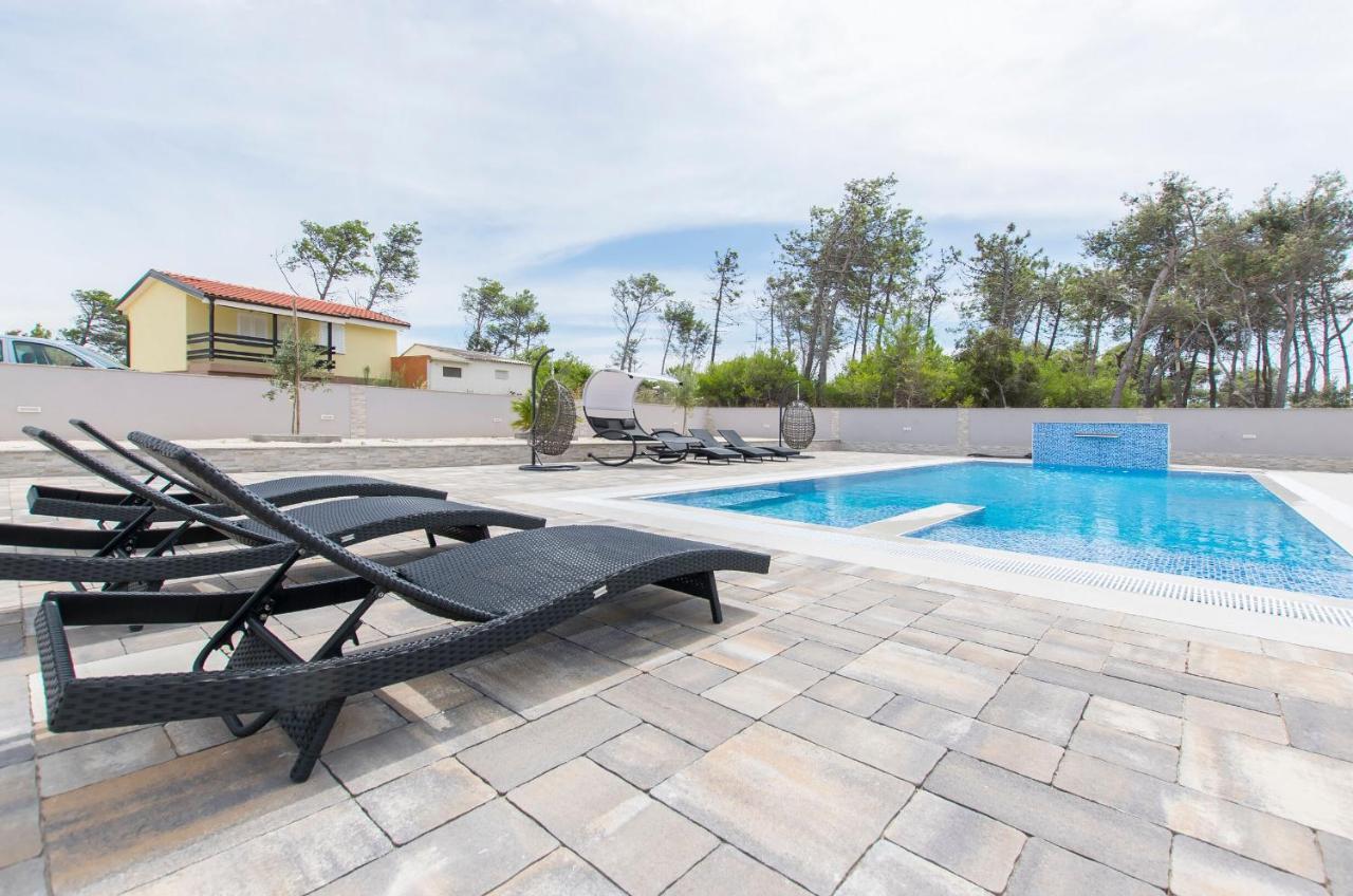 Appartement Sana 2 *